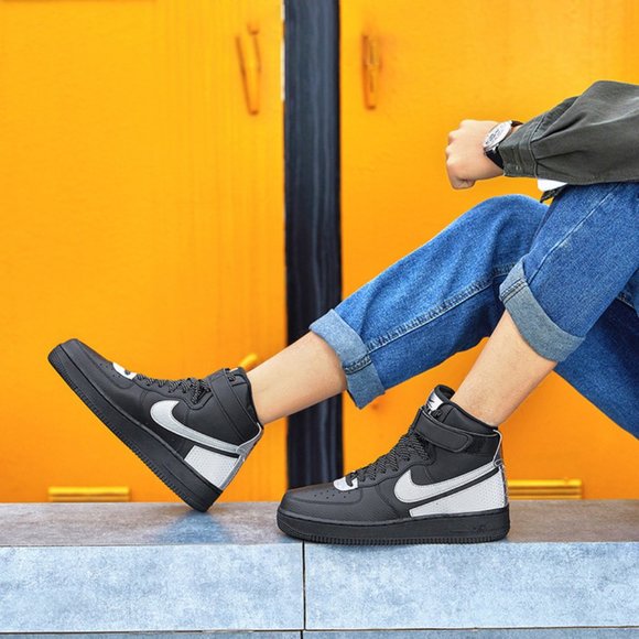 Nike Air Force 1 High\'07 LV8 3M main image 4